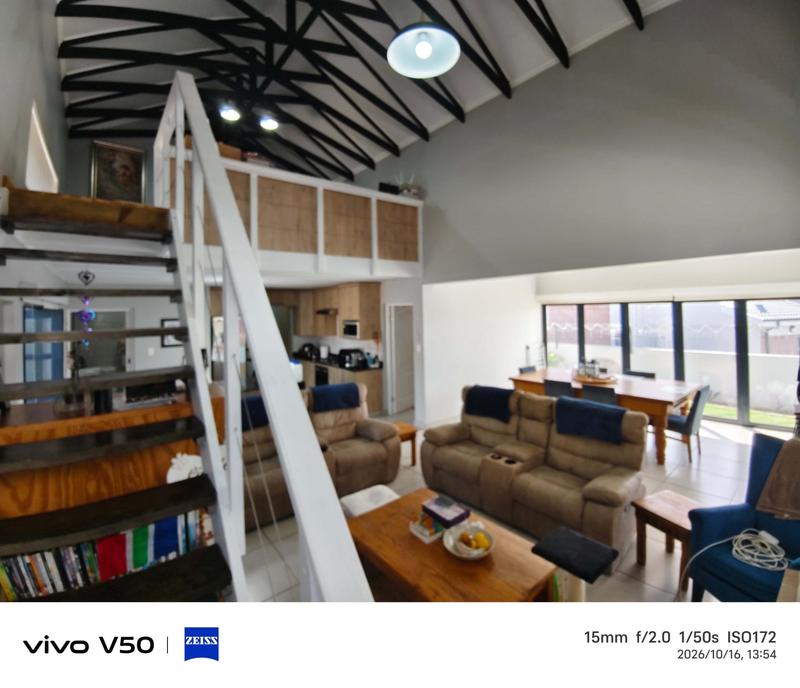 3 Bedroom Property for Sale in Hartenbos Heuwels Western Cape